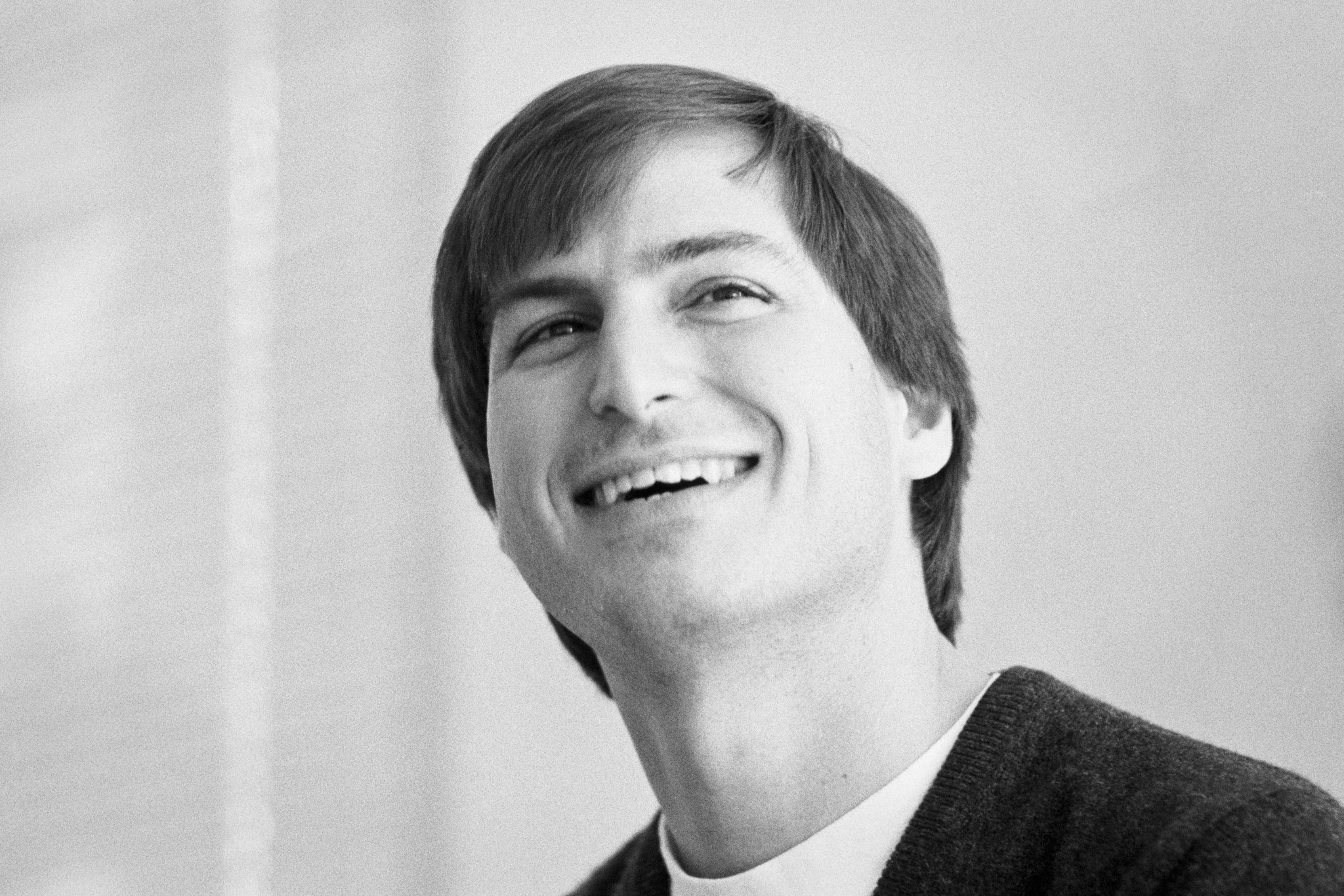 Steve jobs. Стив Джобс молодой. Стив Джобс в юности. Стив Джобс ЭВ молодости. Steve jobs в молодости.